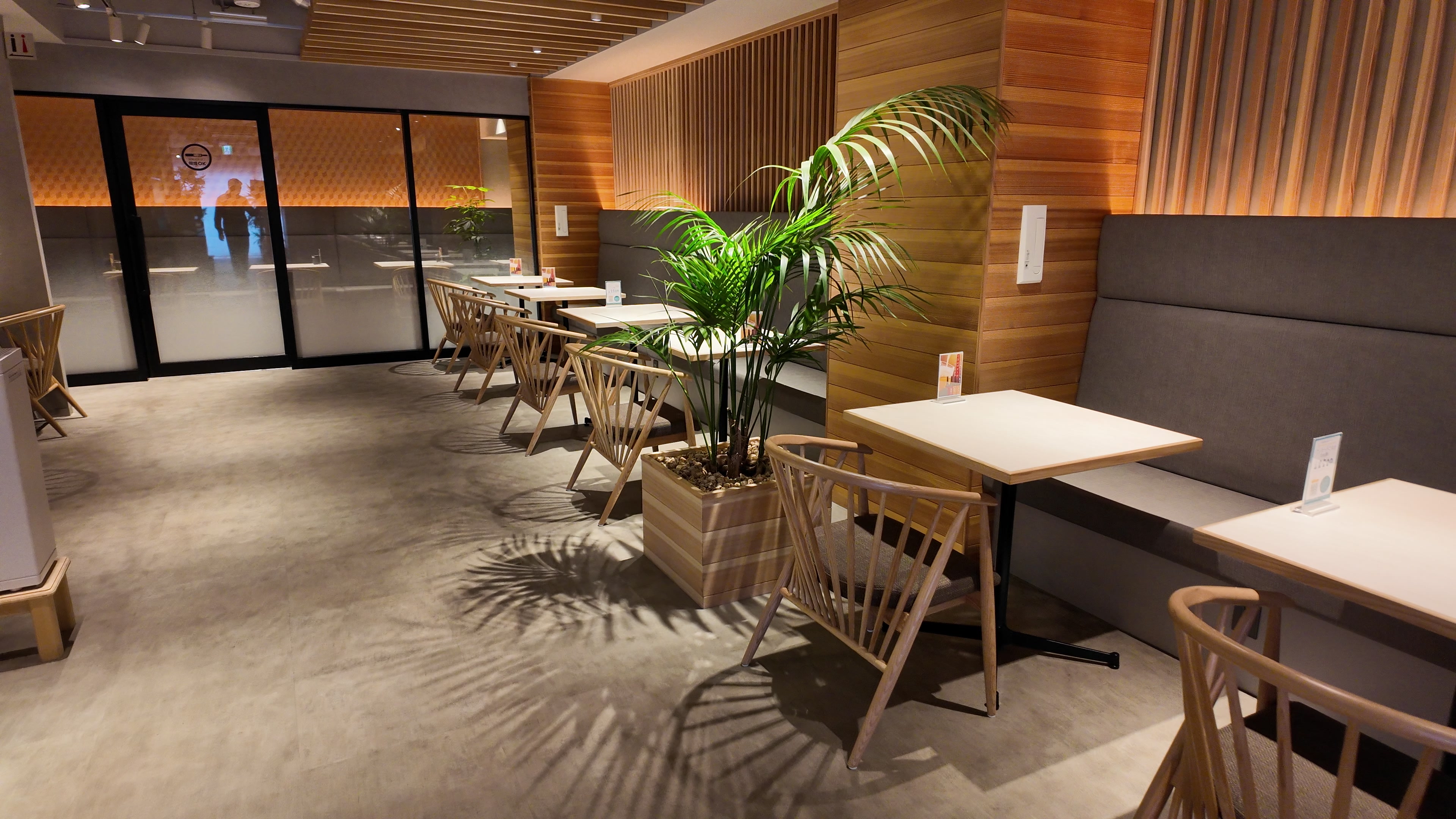 松尾珈琲 店内の落ち着いた空間